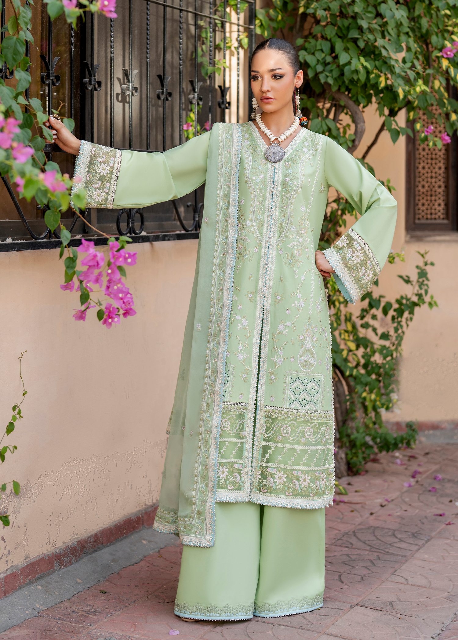 LIORA - UNSTITCHED SIFA