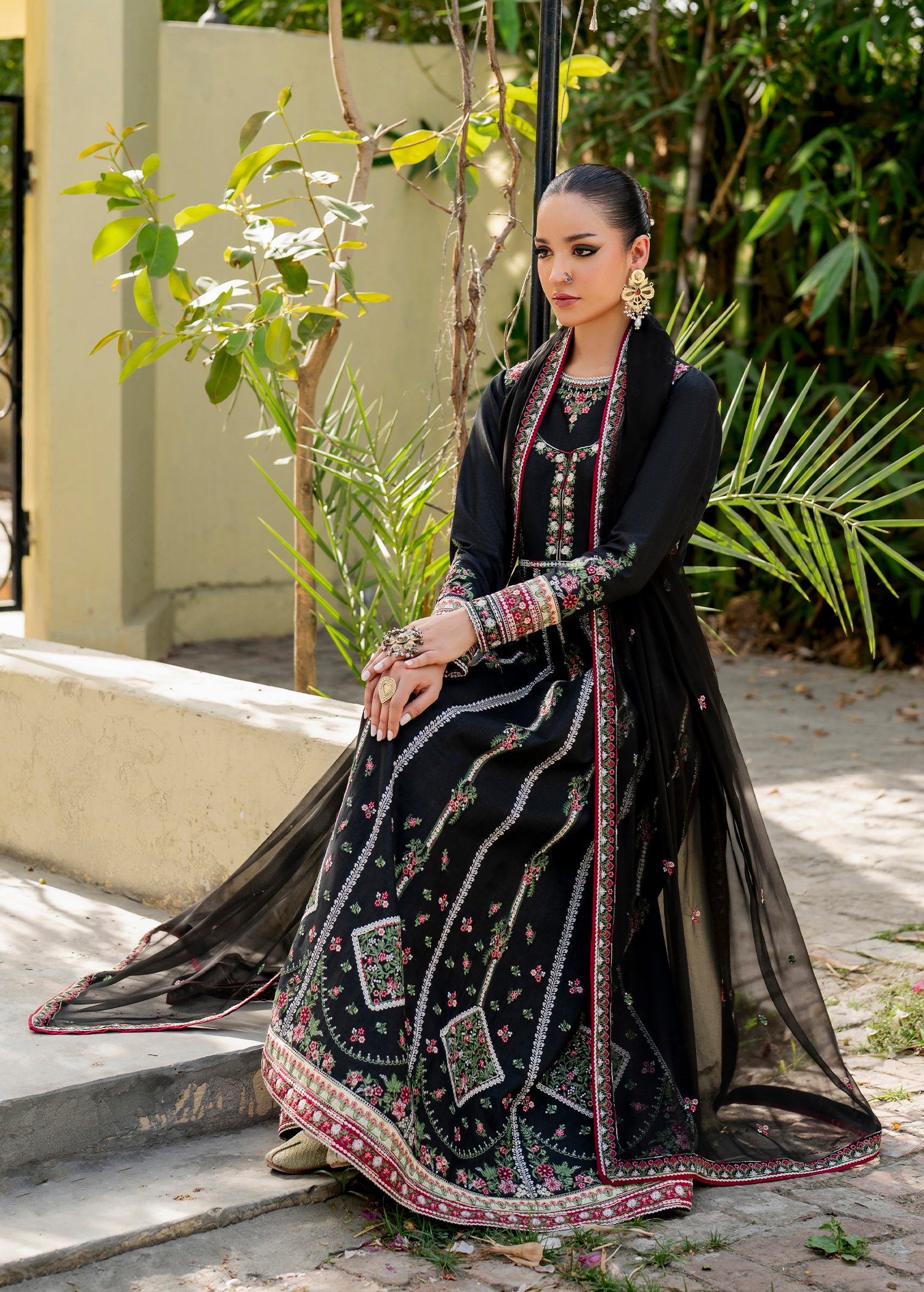 AMBER - UNSTITCHED SIFA