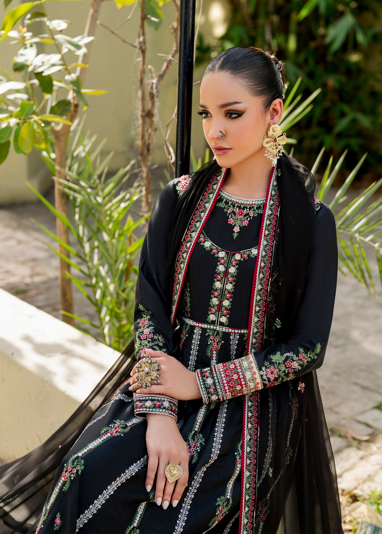 AMBER - UNSTITCHED SIFA