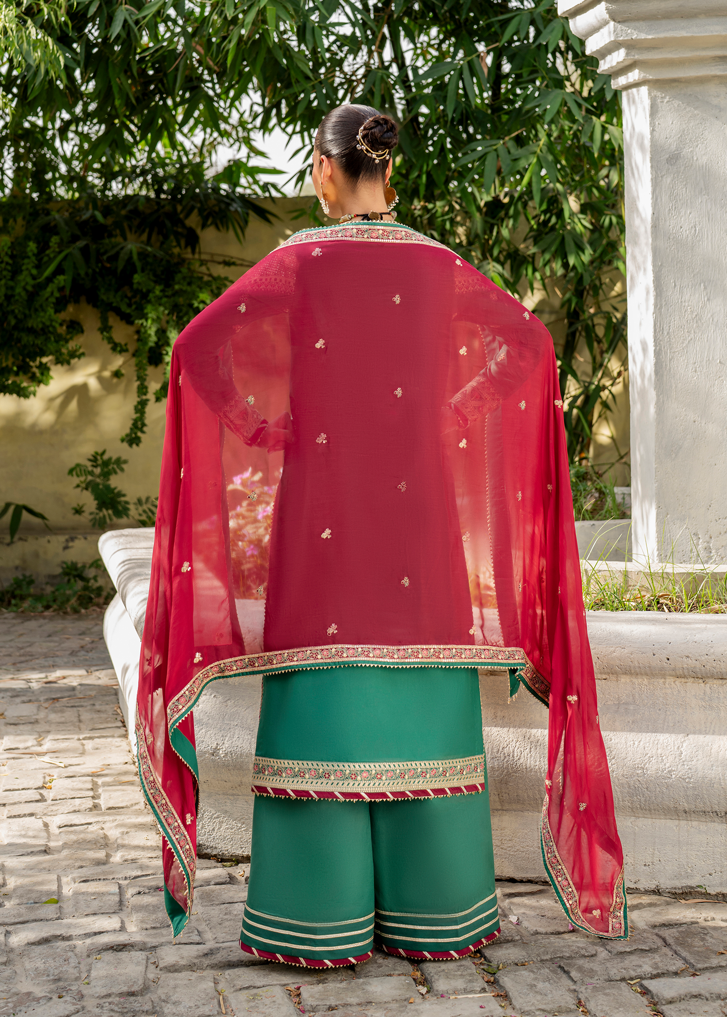 ROSELYN - UNSTITCHED SIFA