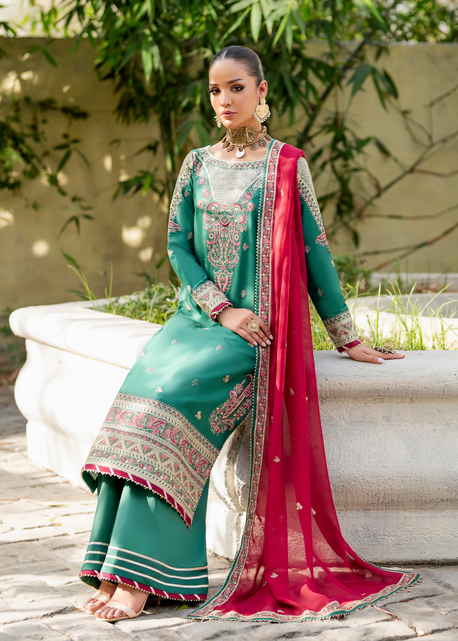 ROSELYN - UNSTITCHED SIFA