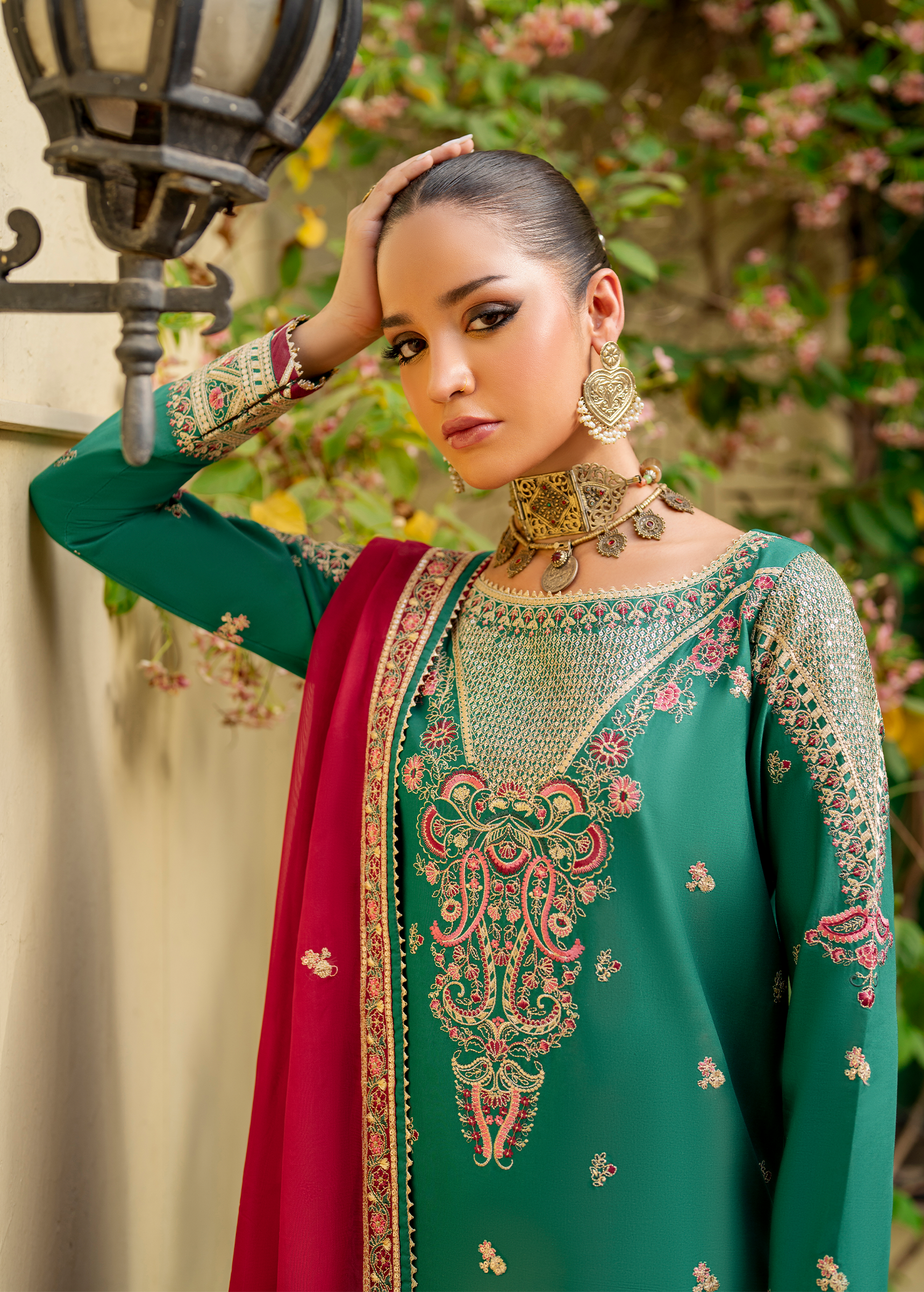 ROSELYN - UNSTITCHED SIFA