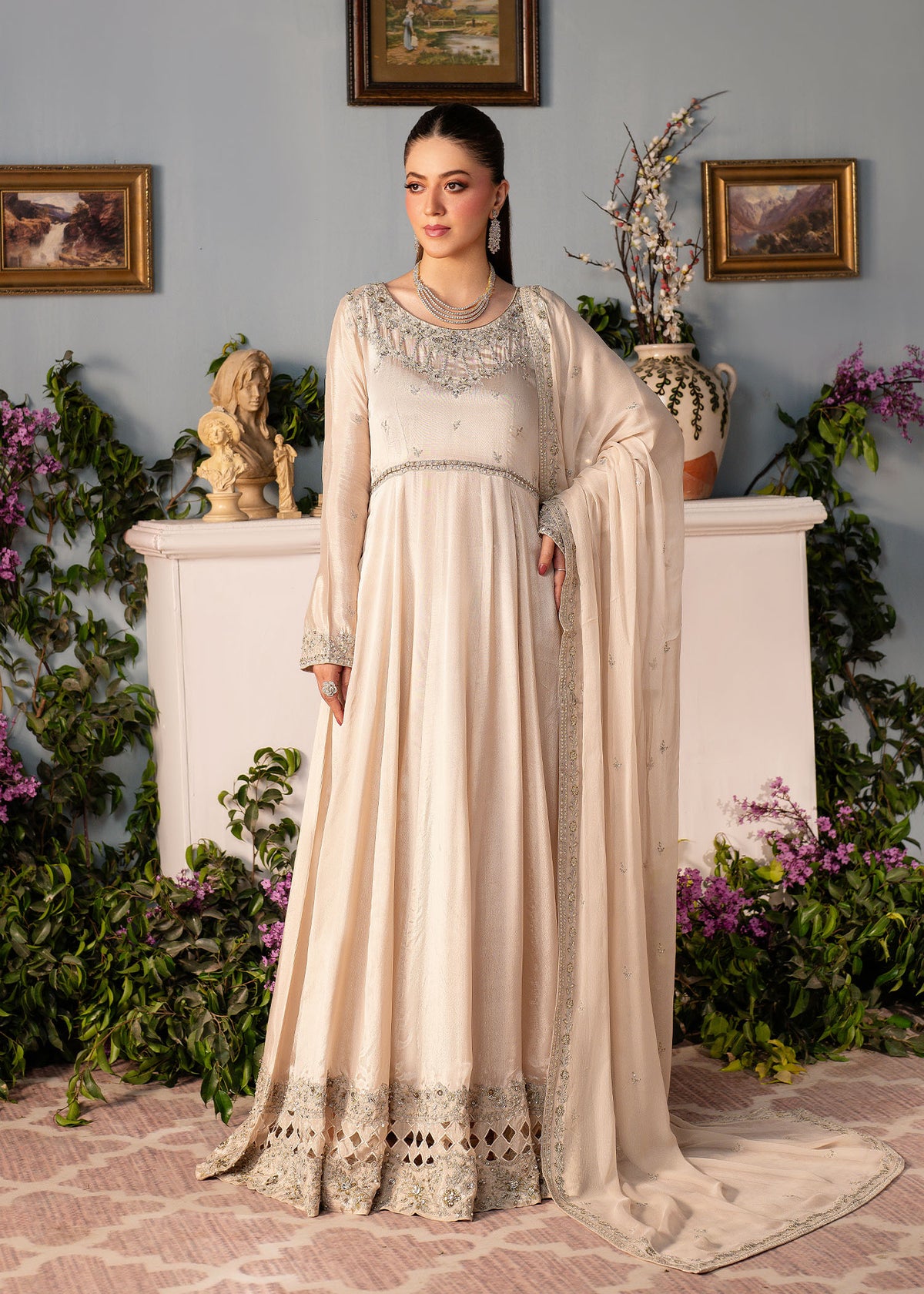 Maahi-e-Noor