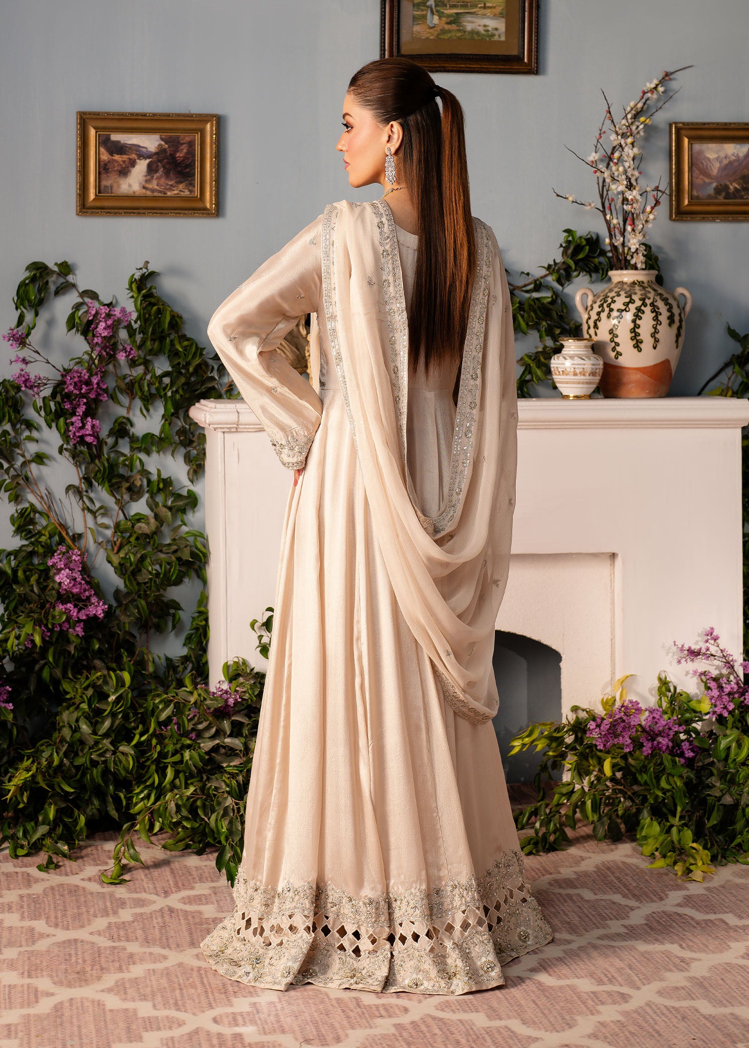 Maahi-e-Noor