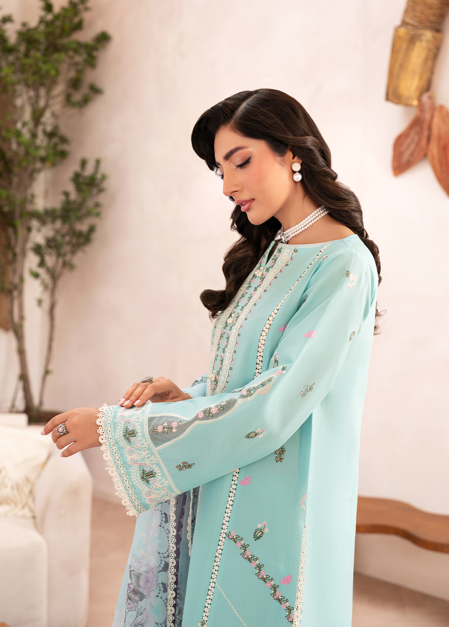 Nisa - Unstitched